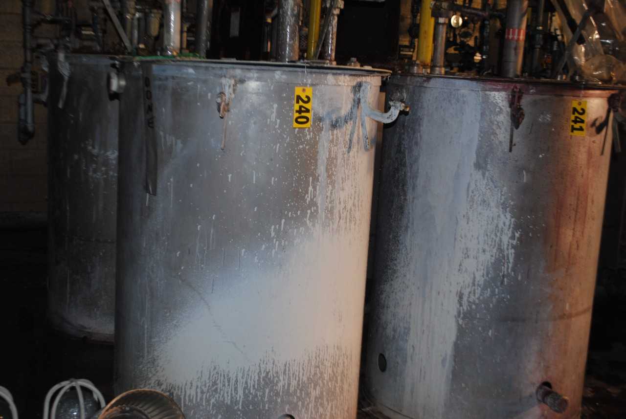 Binks Stainless Steel Mix Tank - MISCELLANEOUS