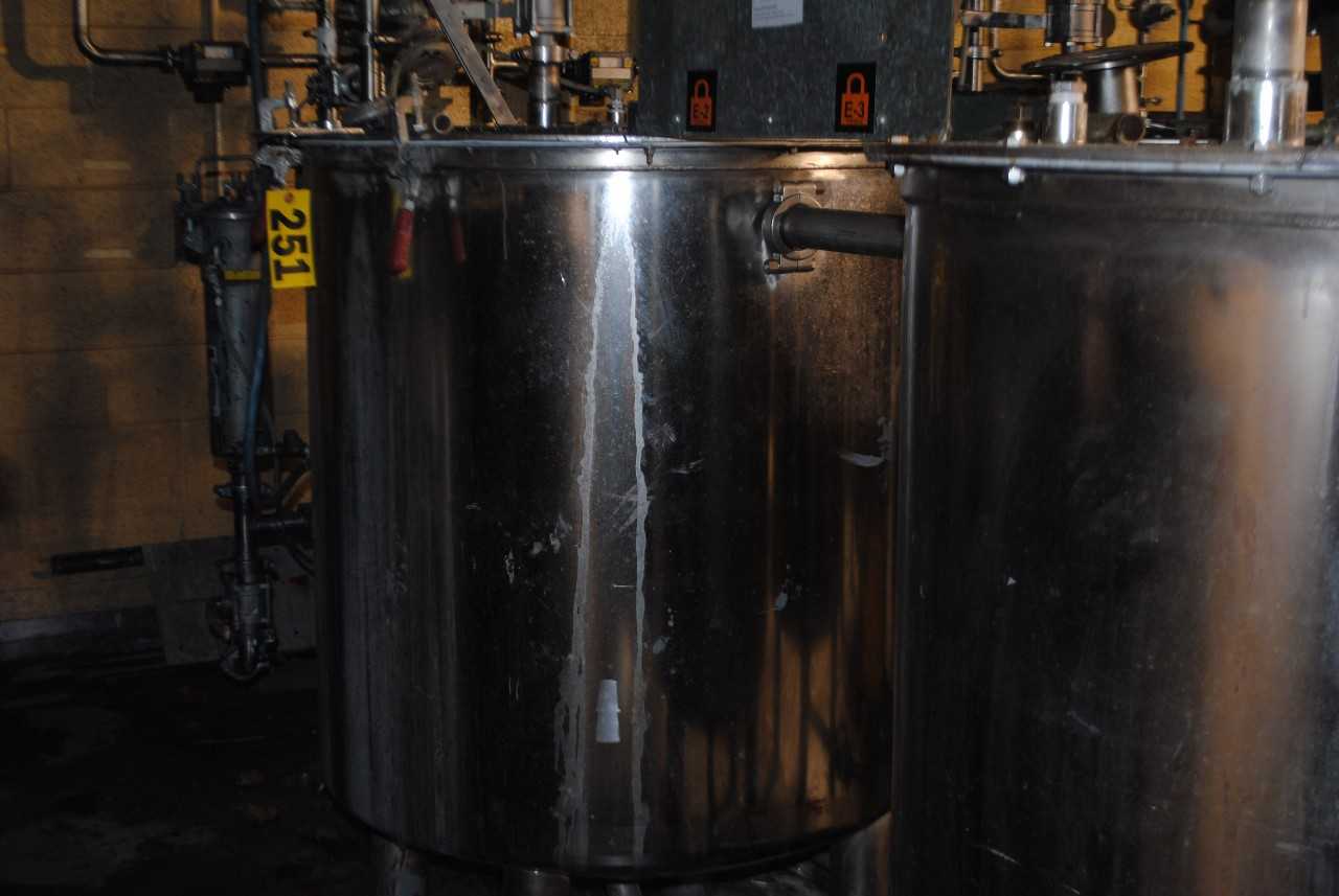Binks Stainless Steel Mix Tank - MISCELLANEOUS