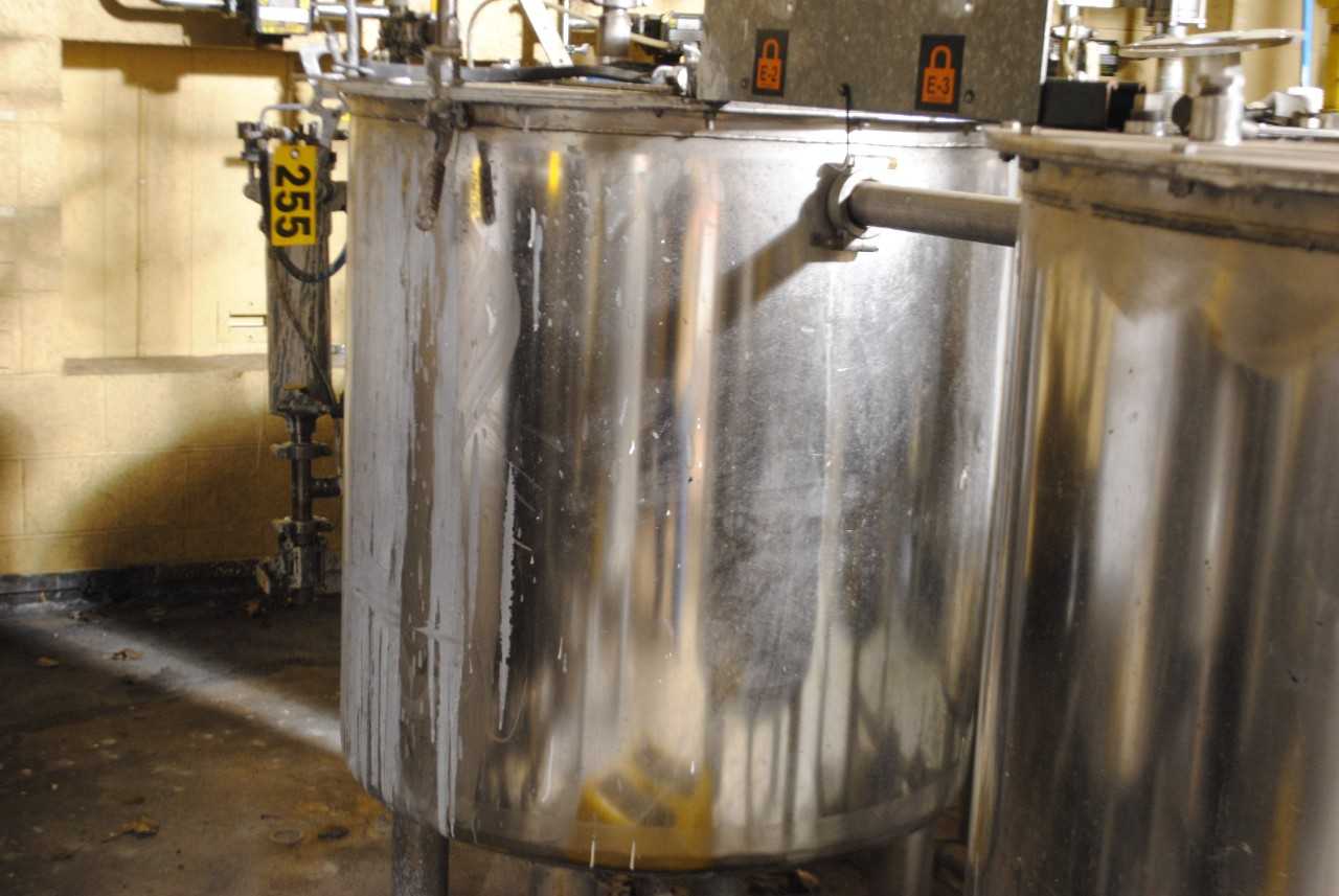 Binks Stainless Steel Mix Tank - MISCELLANEOUS