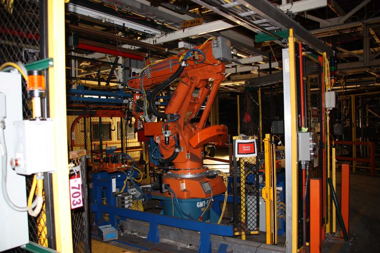 Robot cell complete, robot, robot tooling control panels - MISCELLANEOUS