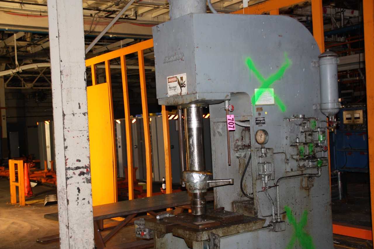 Hannifinn Mod F350XX 35 ton press s/n D-850 - MISCELLANEOUS