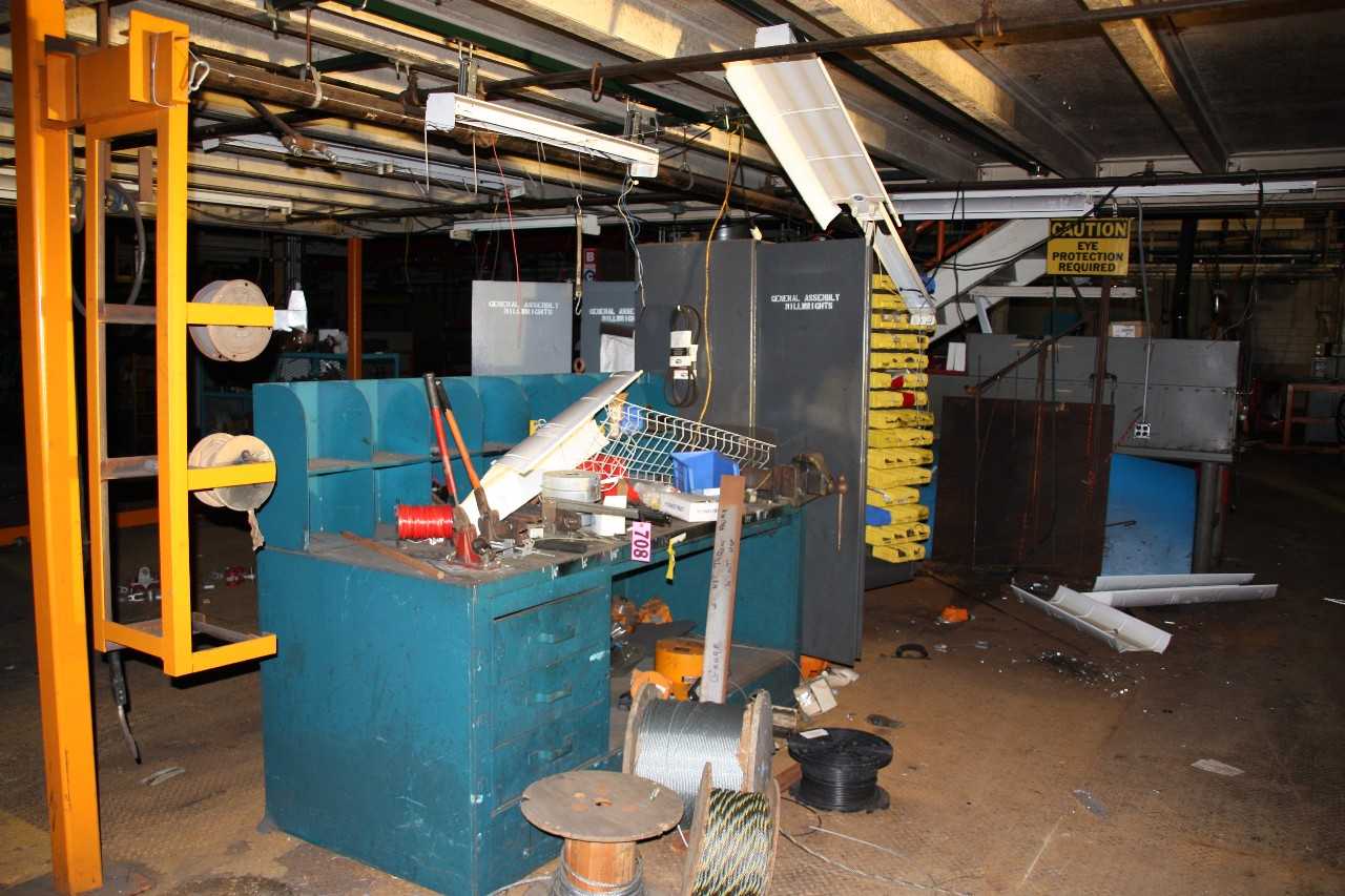 Work benchs and lockers - MISCELLANEOUS