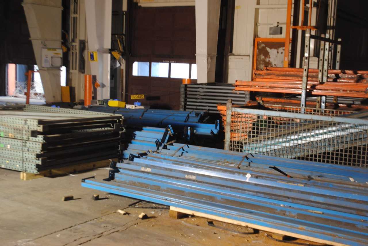 Pallet Racking, 130 End Racks, 120 Orange Rails, 170 Blue Rails - MISCELLANEOUS