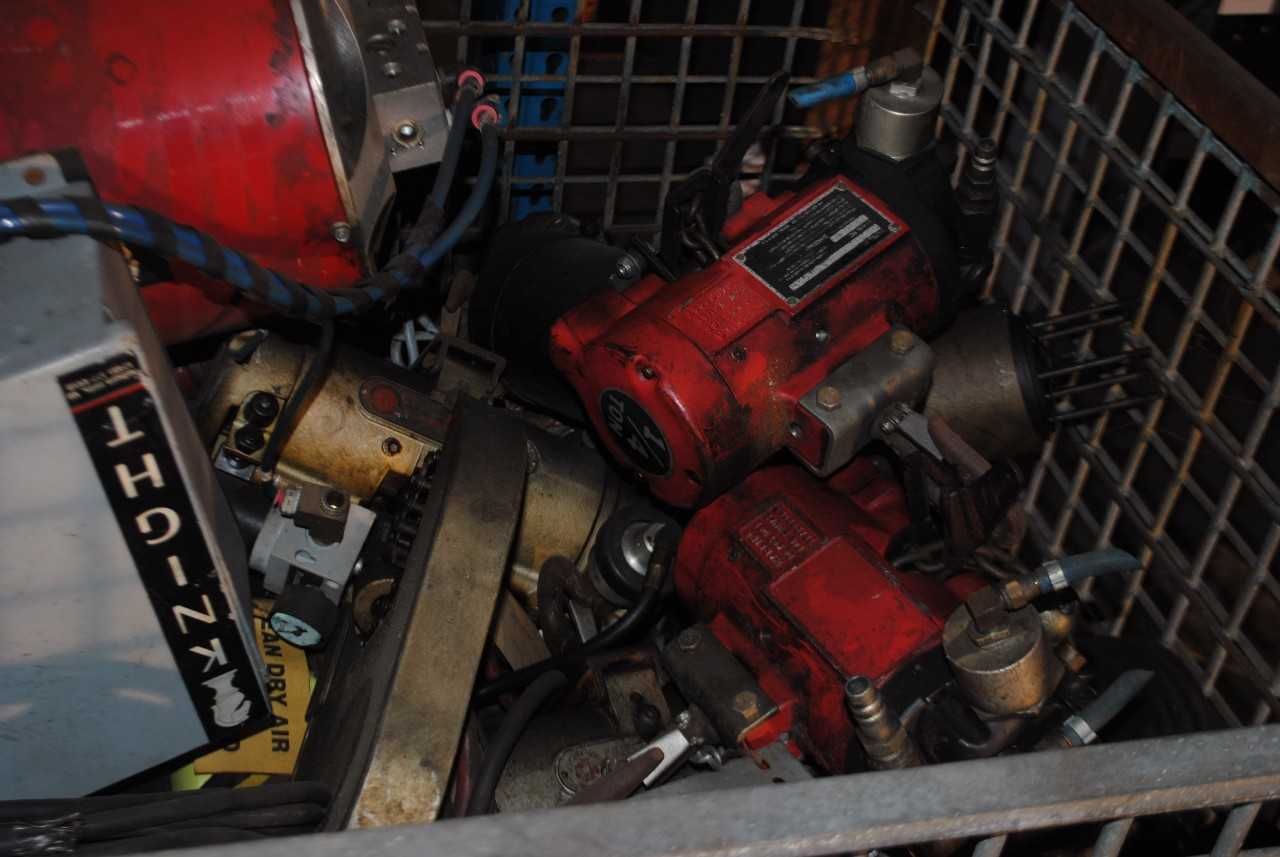 Assorted 1/4 Ton Hoists Qty 18 - MISCELLANEOUS