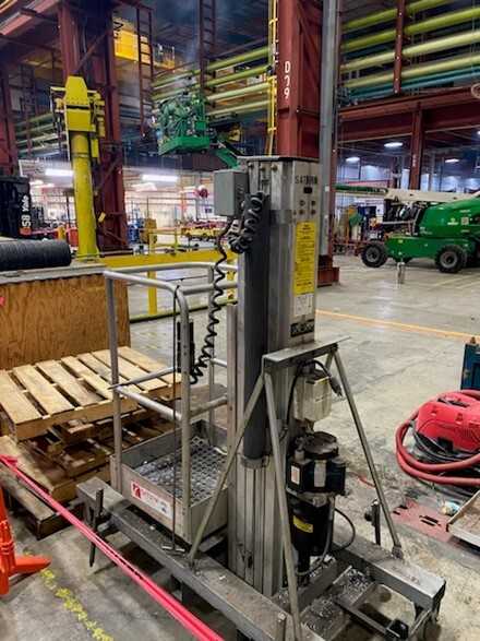 Genie Industries Scissor Lift - SCISSOR LIFTS