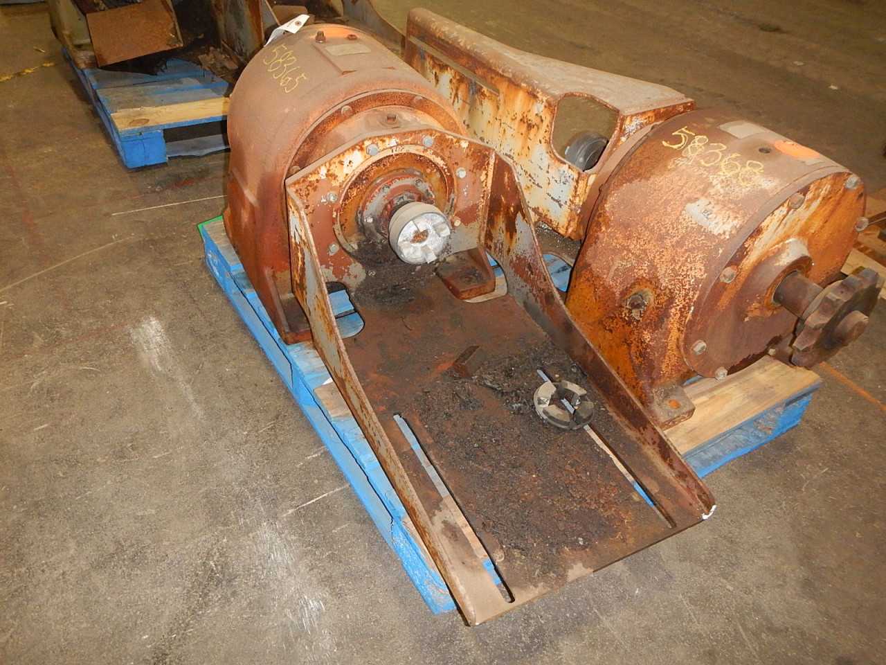 40 HP West Gear Reducer Model 324B64D - GEAR REDUCERS