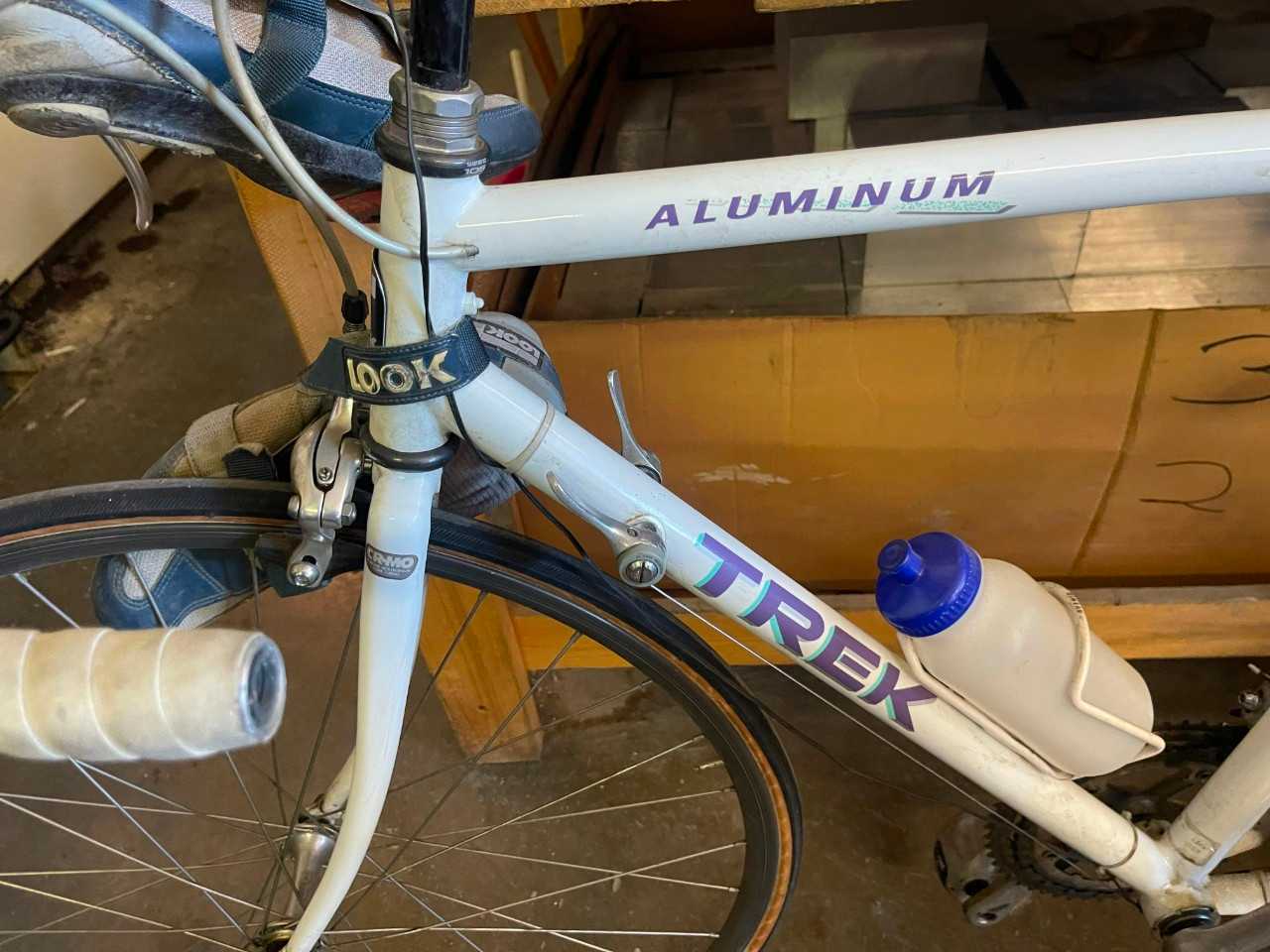 Trek 1200 Road Mountain Bike - ELECTRICAL COMPONENTS