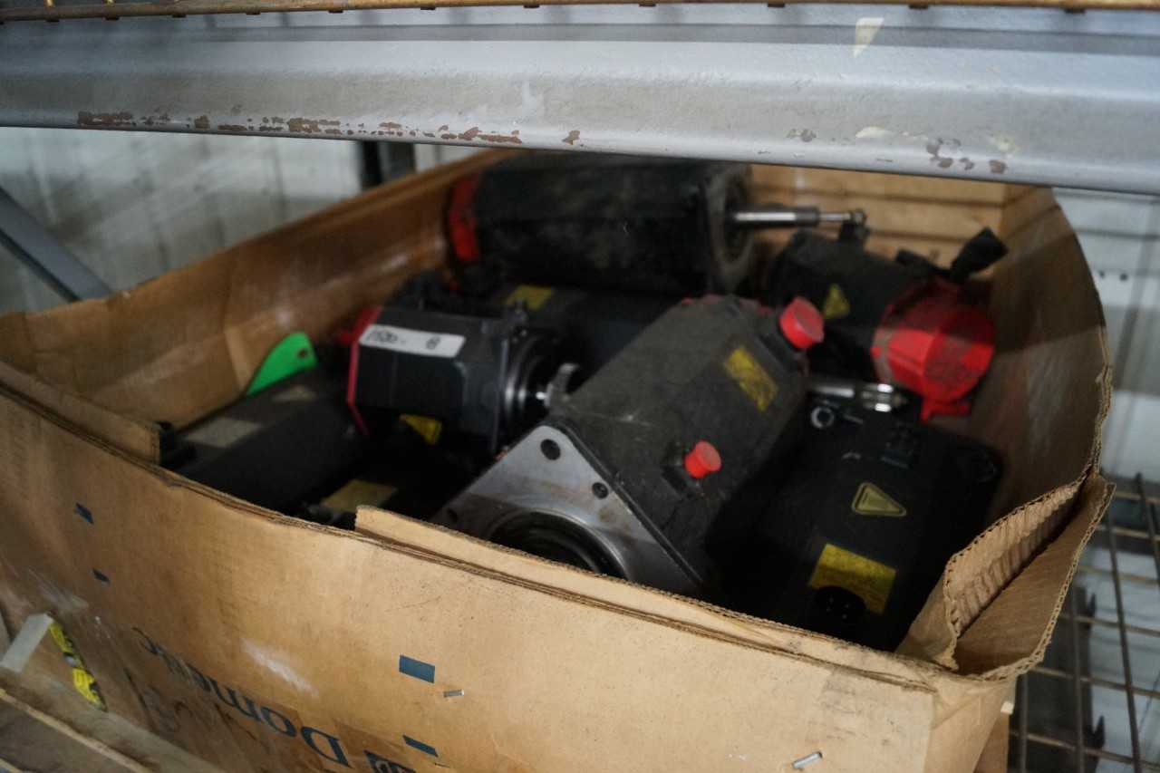 Lot of (10+) Fanuc Servo Motors - SERVO