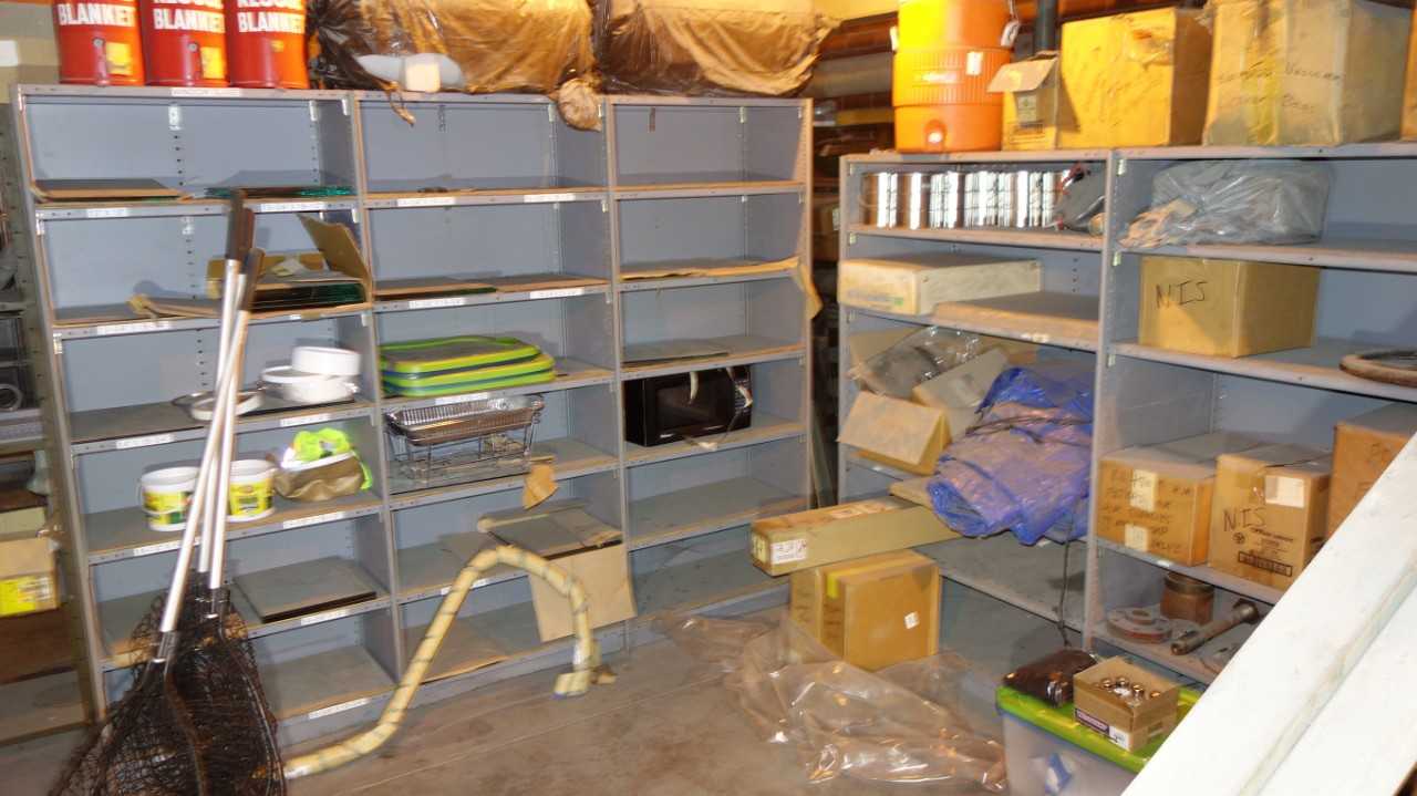 SHELVES WITH CONTENTS, ASSORTED STEEL REPLACEMENT PARTS, PLATES, ADAPTERS, FLANGES - MISCELLANEOUS