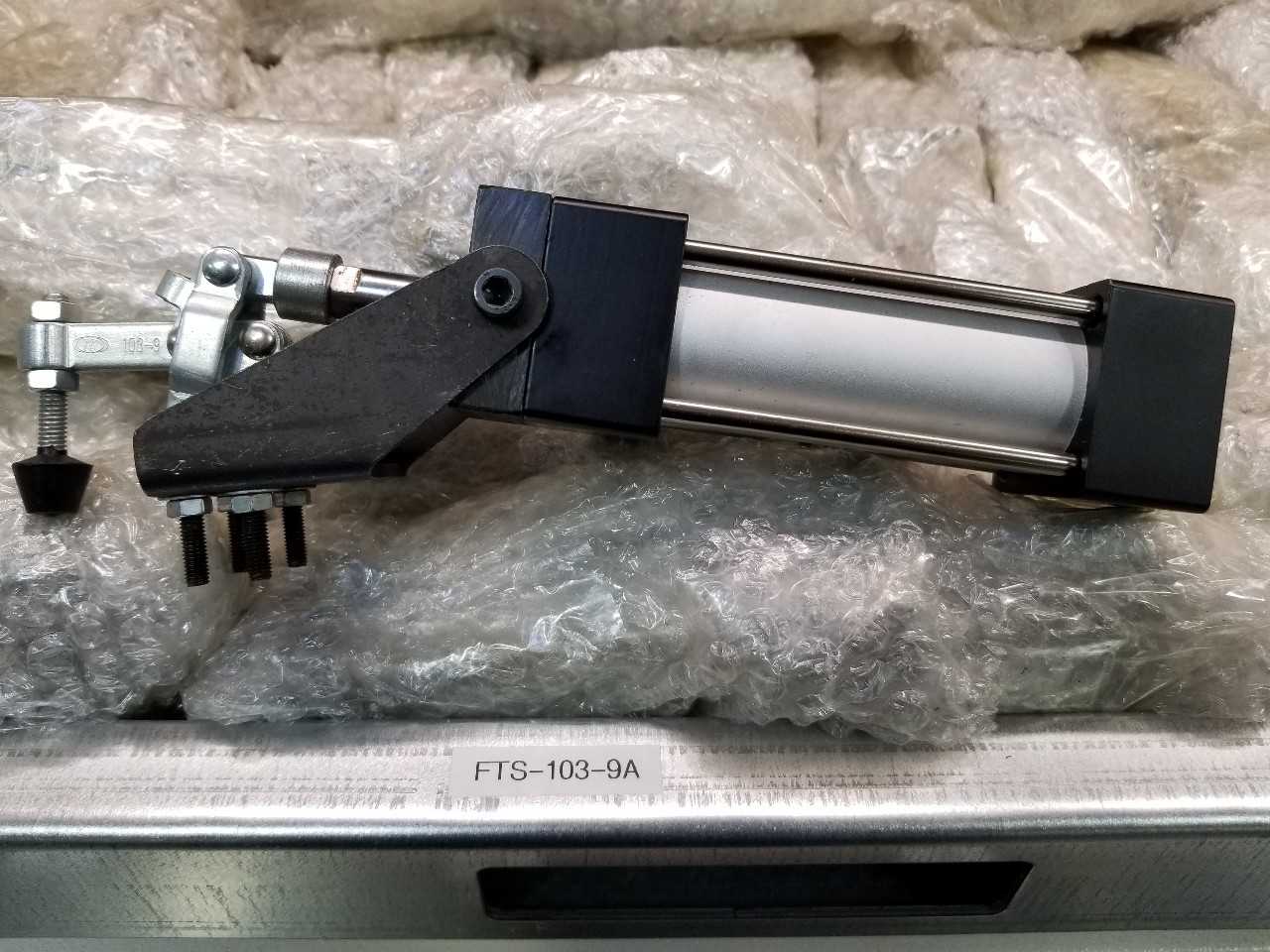 Pneumatic Vertical Toggle Clamps 103-9A, Lot of 5 - MISCELLANEOUS