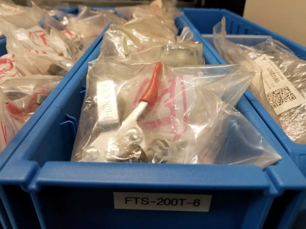 Horizontal Toggle Clamp 200T-6, Lot of 20 - MISCELLANEOUS