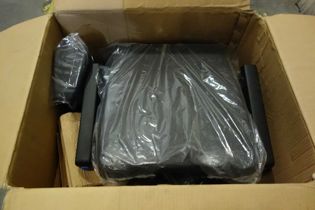 NEW IN BOX FORKLIFT REPLACEMENT SEAT - FORKLIFTS