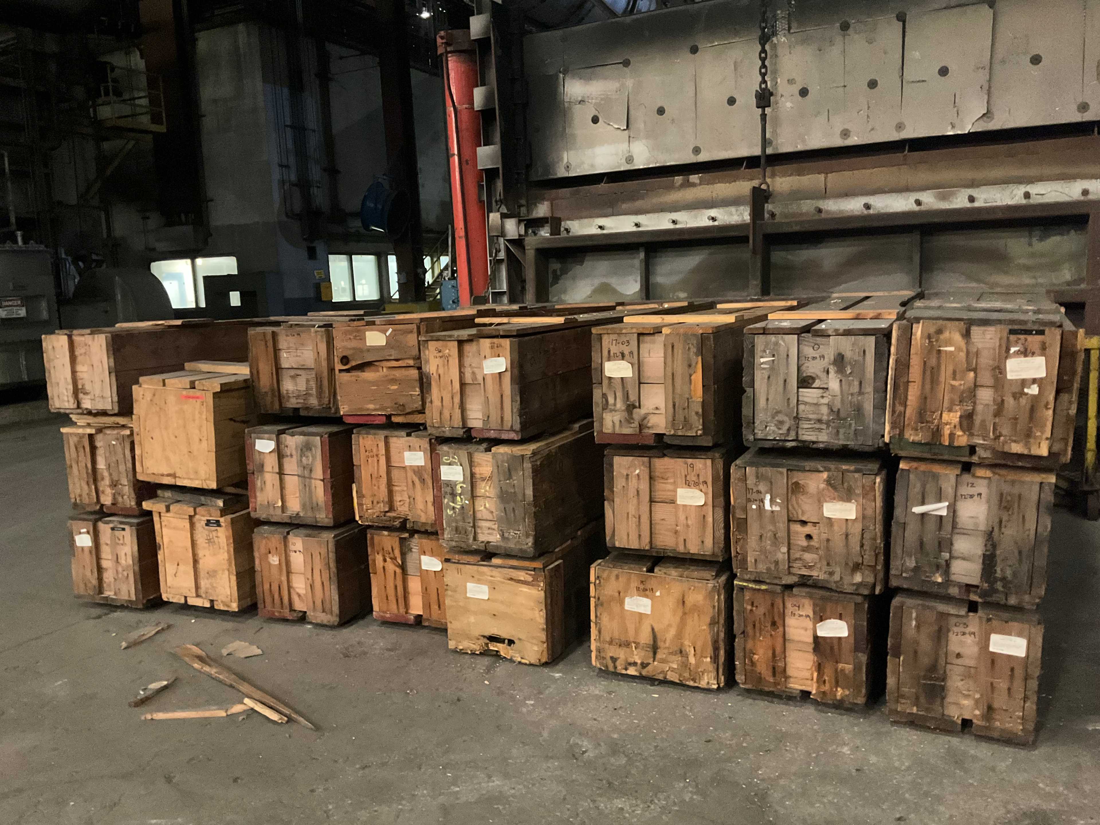 LOT OF INDUSTRIAL BRUSH CO. BRUSHES - INDUSTRIAL PARTS