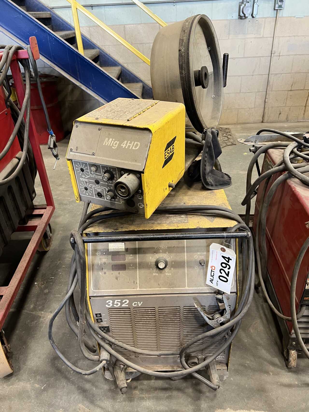 ESAB 352 CV Mig 4HD Welder - WELDING EQUIPMENT