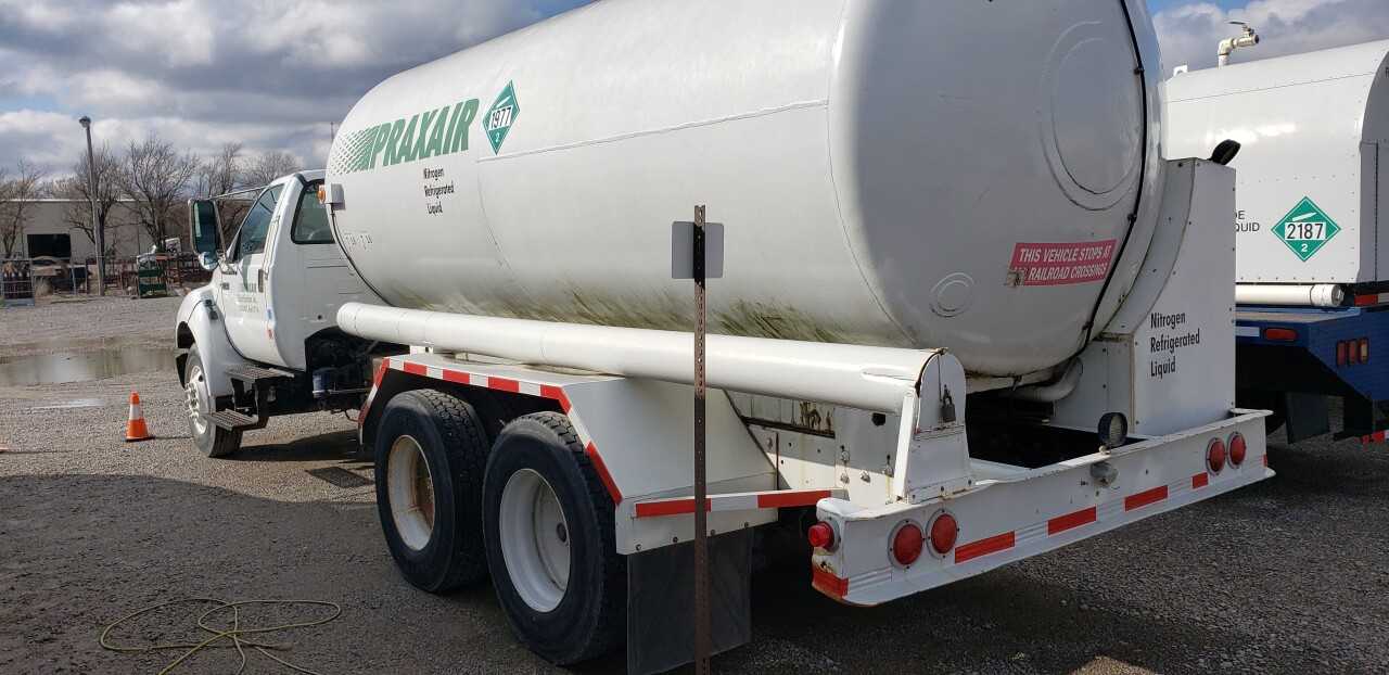 2004 Ford F750 Micro-Bulk - BUSES