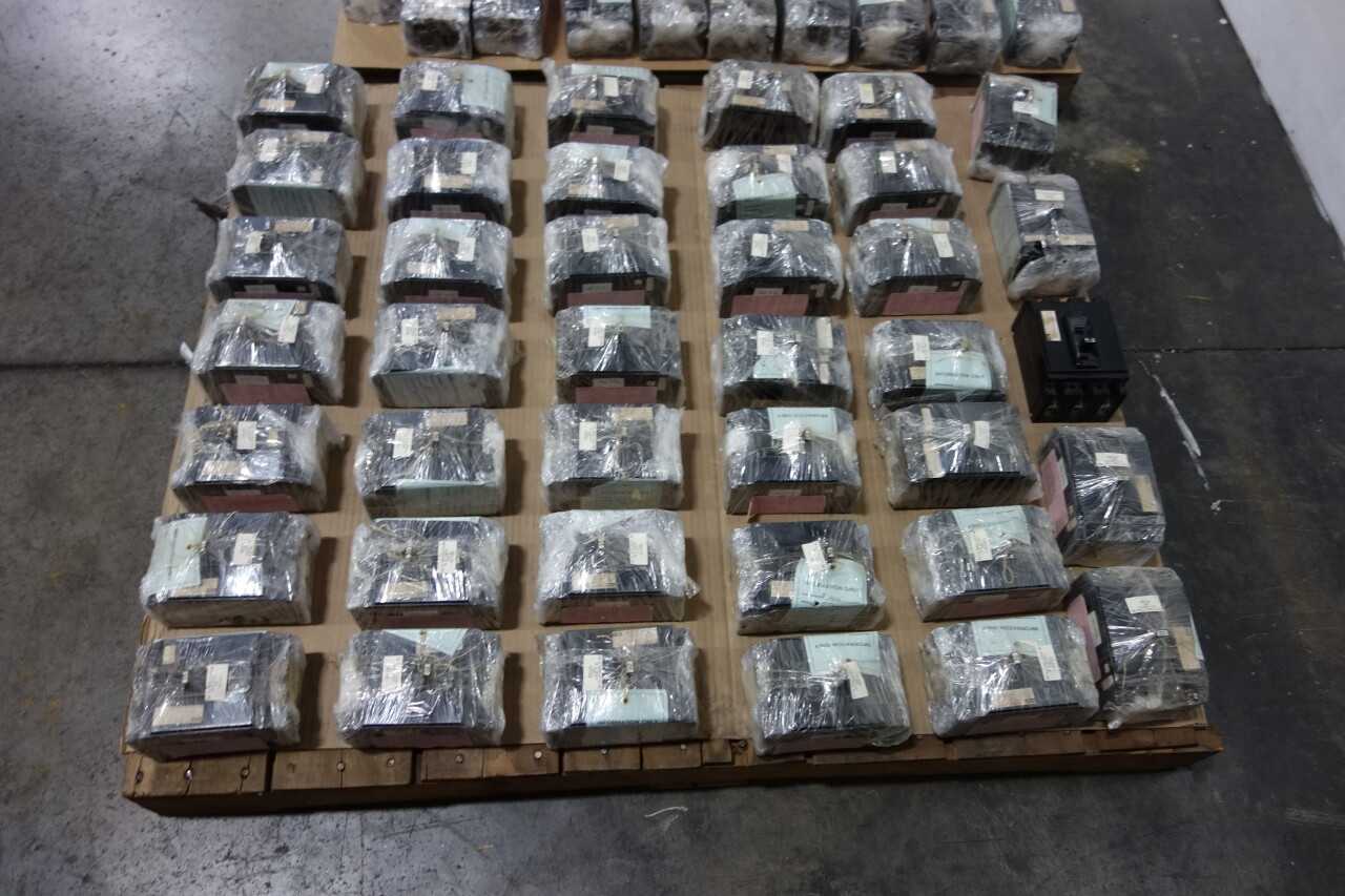 2 PALLET OF FEDERAL PACIFIC MOLDED CASE CIRCUIT BREAKERS - CIRCUIT BREAKERS