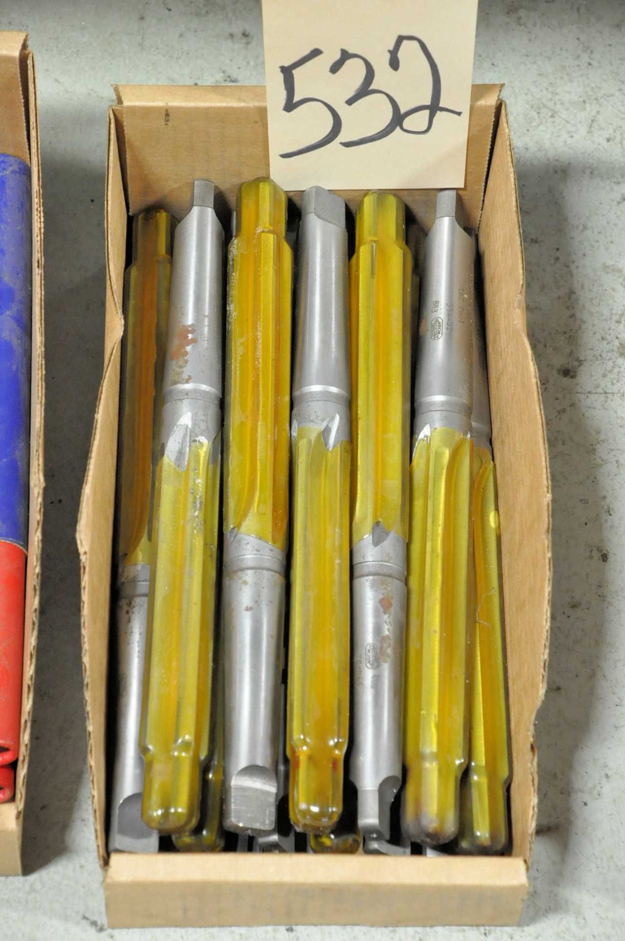 Regrind Reamers in 1 Box Under 1 Table - ELECTRIC POWER TOOLS