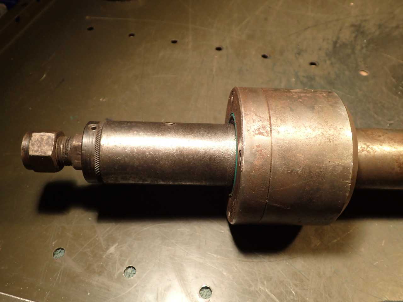 DA200 Collet Chuck Drill Press Spindle: 1-5/8" Column Dia 26" OAL - HOLEMAKING TOOLS