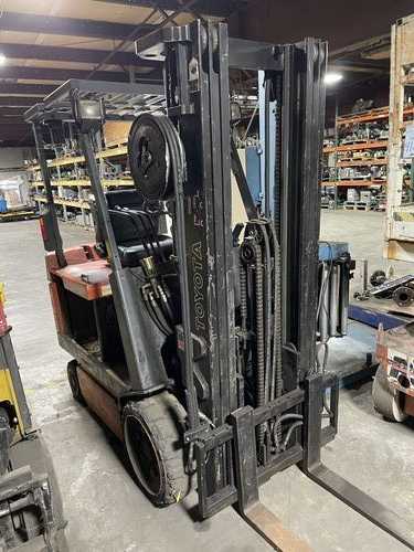 TOYOTA 5FBCU25 ELECTRIC FORKLIFT - SIT-DOWN FORKLIFTS