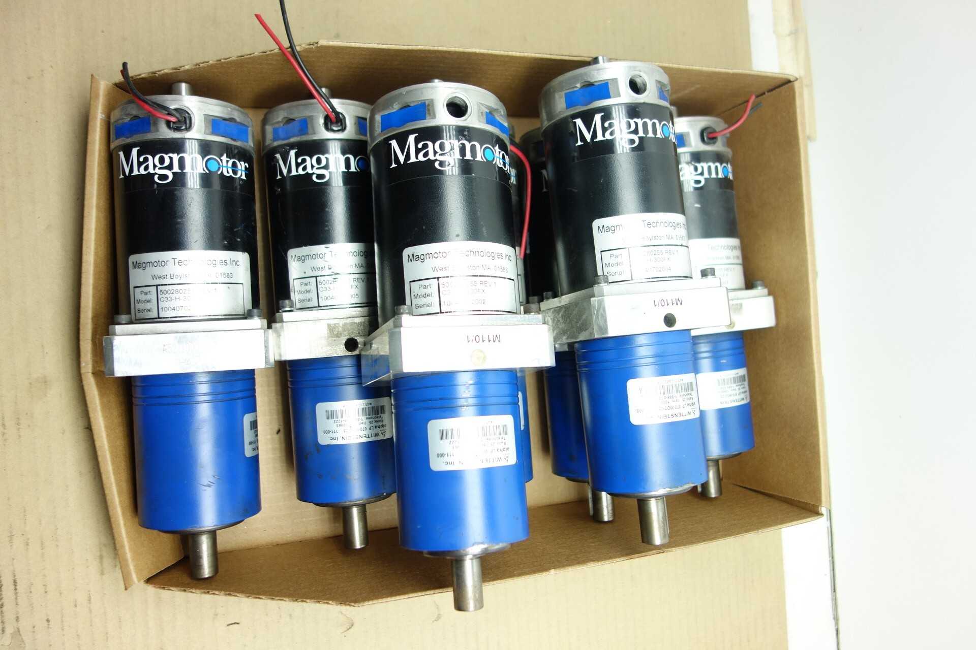 LOT OF 7 MAGMOTOR SERVO MOTORS - SERVO
