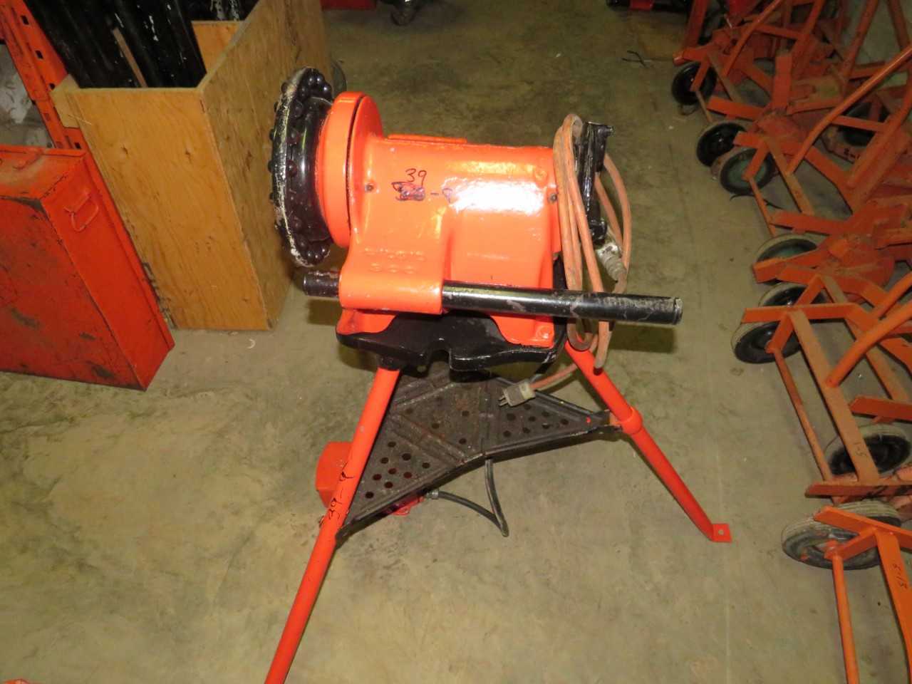 RIDGID MODEL 300 POWER DRIVE PIPE THREADER 115V, 15A, 1PH, 25-60HZ - ELECTRIC POWER TOOLS