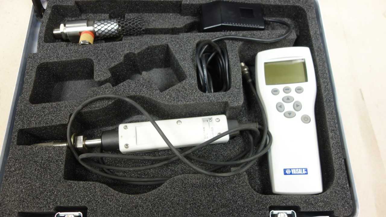 VAISALA MI70 DM70 HAND-HELD DEWPOINT METER - ELECTRICAL TESTING EQUIPMENT