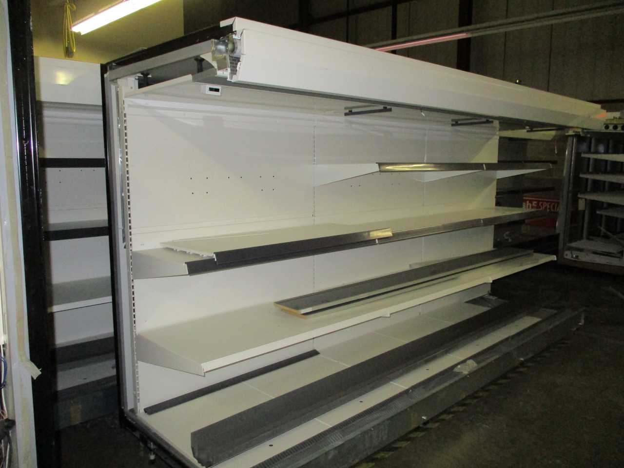 AHT Vento 375 L8 M1 Upright Chiller - FOOD & BEVERAGE
