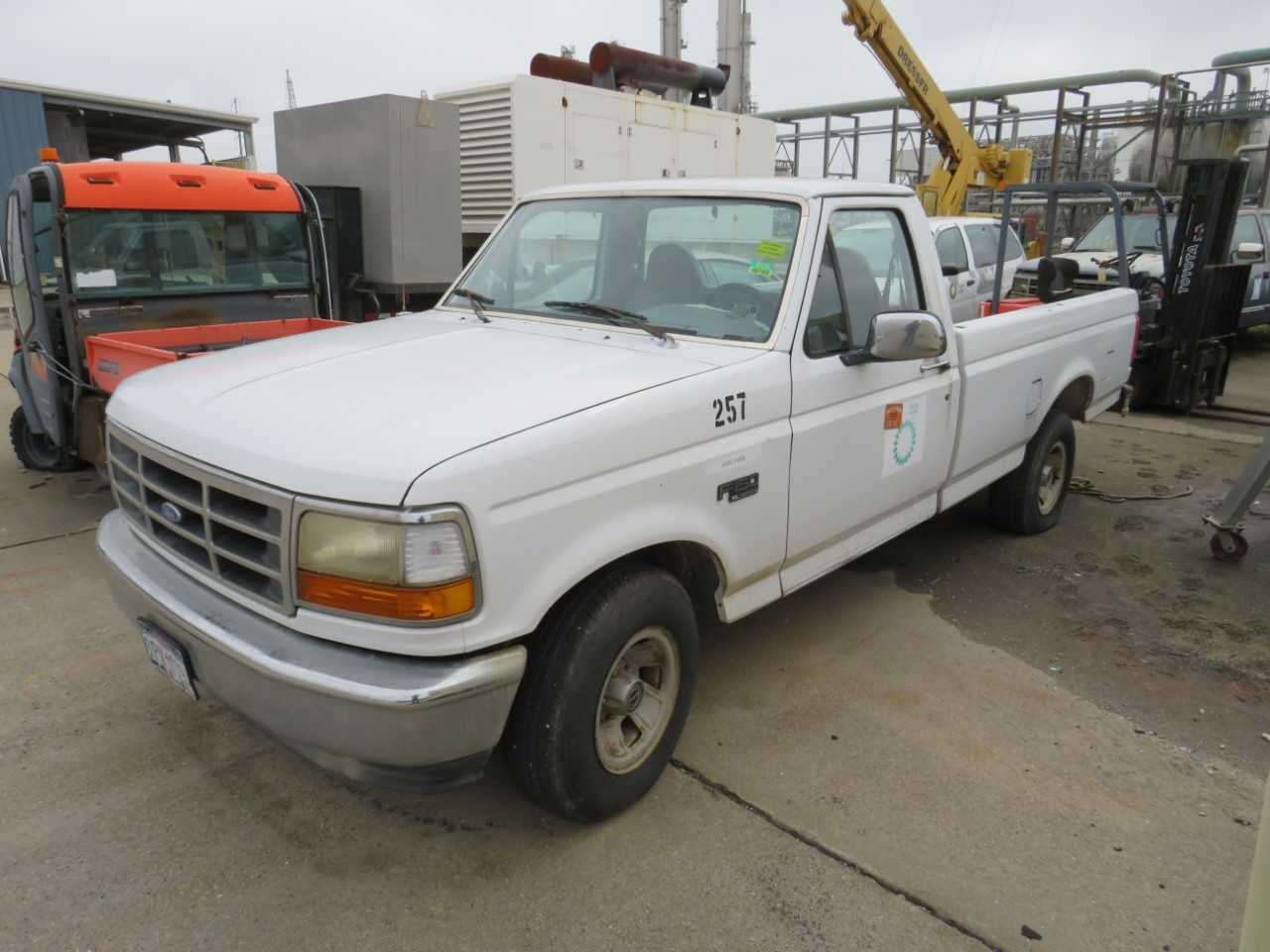 1996 FORD F-150 2 DOOR 6 CYL VIN: 1FTEF15Y1TLA32497 - BUSES