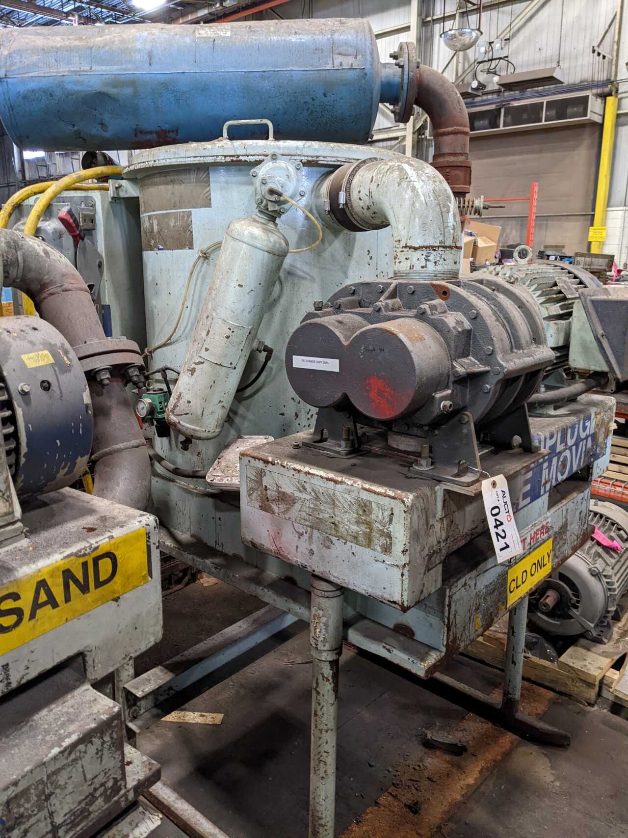 DEMARCO MAX VAC PORTABLE INDUSTRIAL VACUUM BLOWER SYSTEM (MISSING HOPPER) - VACUUM PUMP