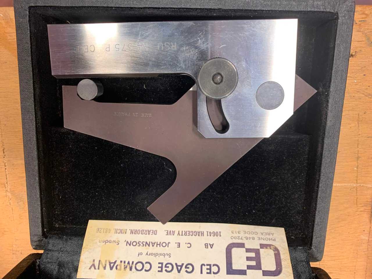 CEJ Adjustable Sine Bar - MACHINING ACCESSORIES & TOOLING