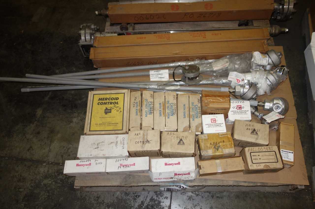 2 PALLETS OF INSTRUMENTATIONAND ACCESSORIES - ELECTRICAL COMPONENTS