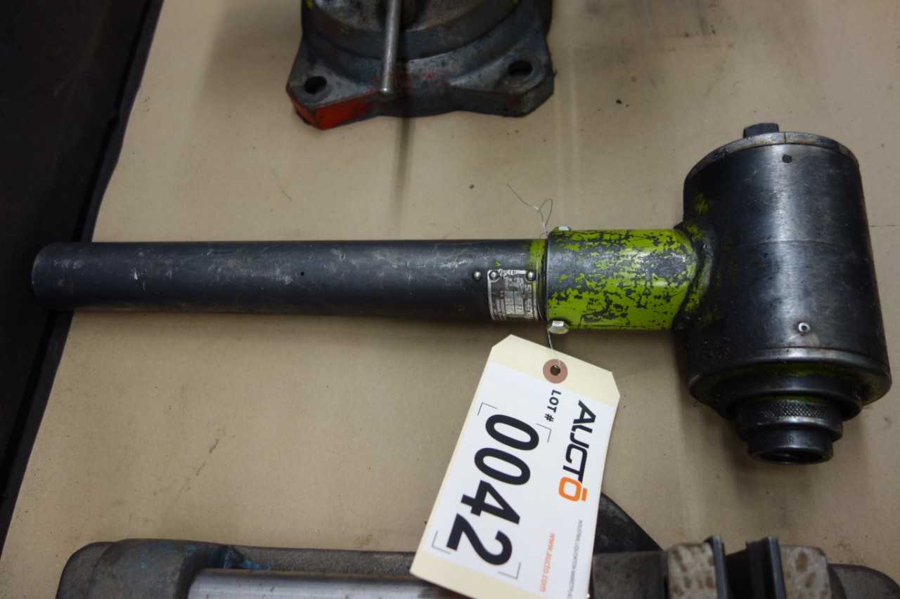 SWEENEY 372 6:1 TORQUE MULTIPLIER WRENCH - HAND TOOLS