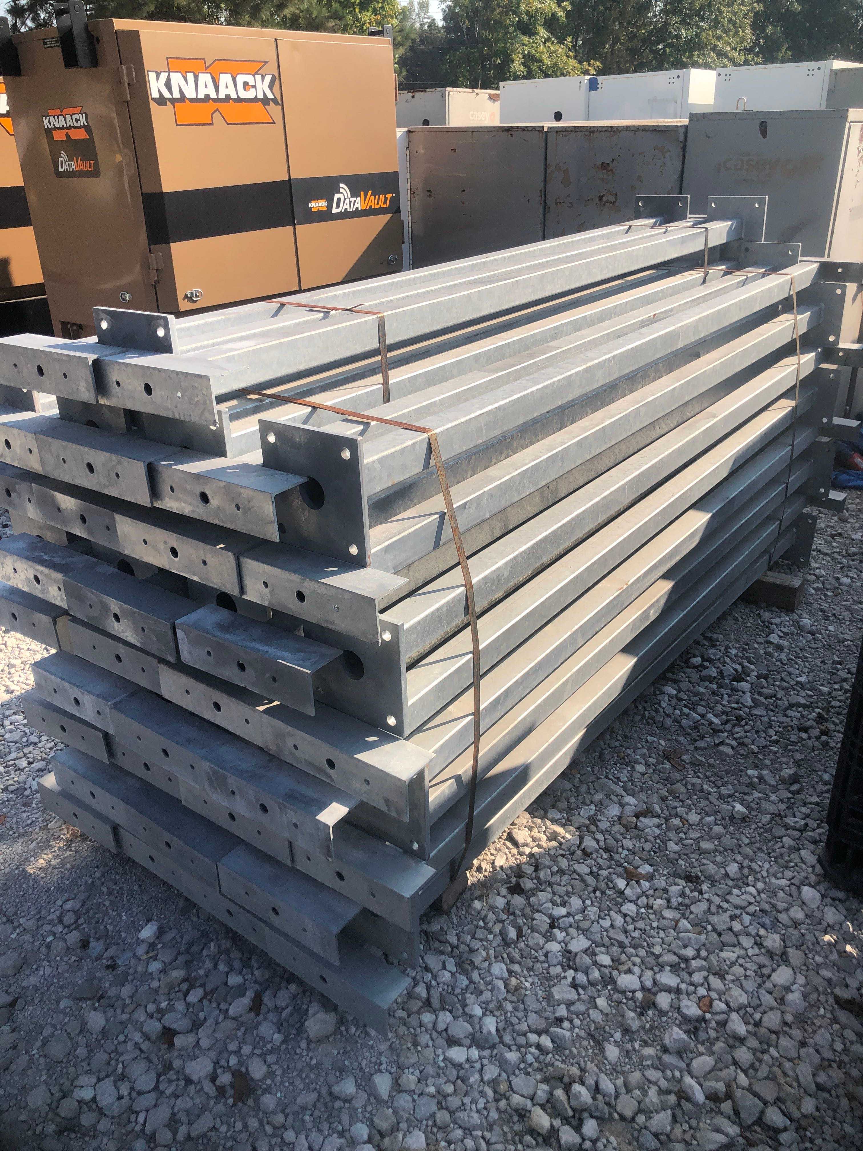 BULK LOT OF 8' CABLE TRAY SUPPORTS - MISCELLANEOUS BULK LOT OF 8' CABLE TRAY SUPPORTS - MISCELLANEOUS
