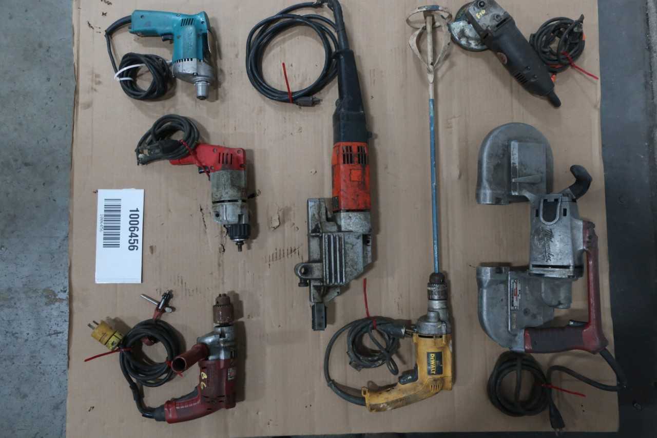 PALLET OF ASSORTED POWER TOOLS - ELECTRIC POWER TOOLS