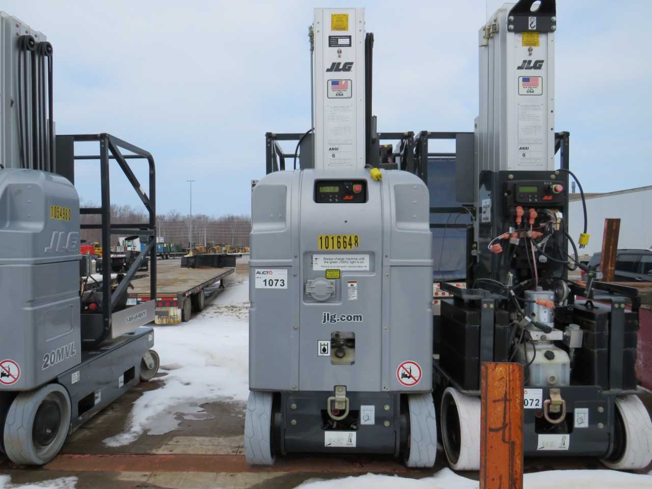 JLG 20MVL DRIVEABLE VERTICAL MAST LIFT - SCISSOR LIFTS