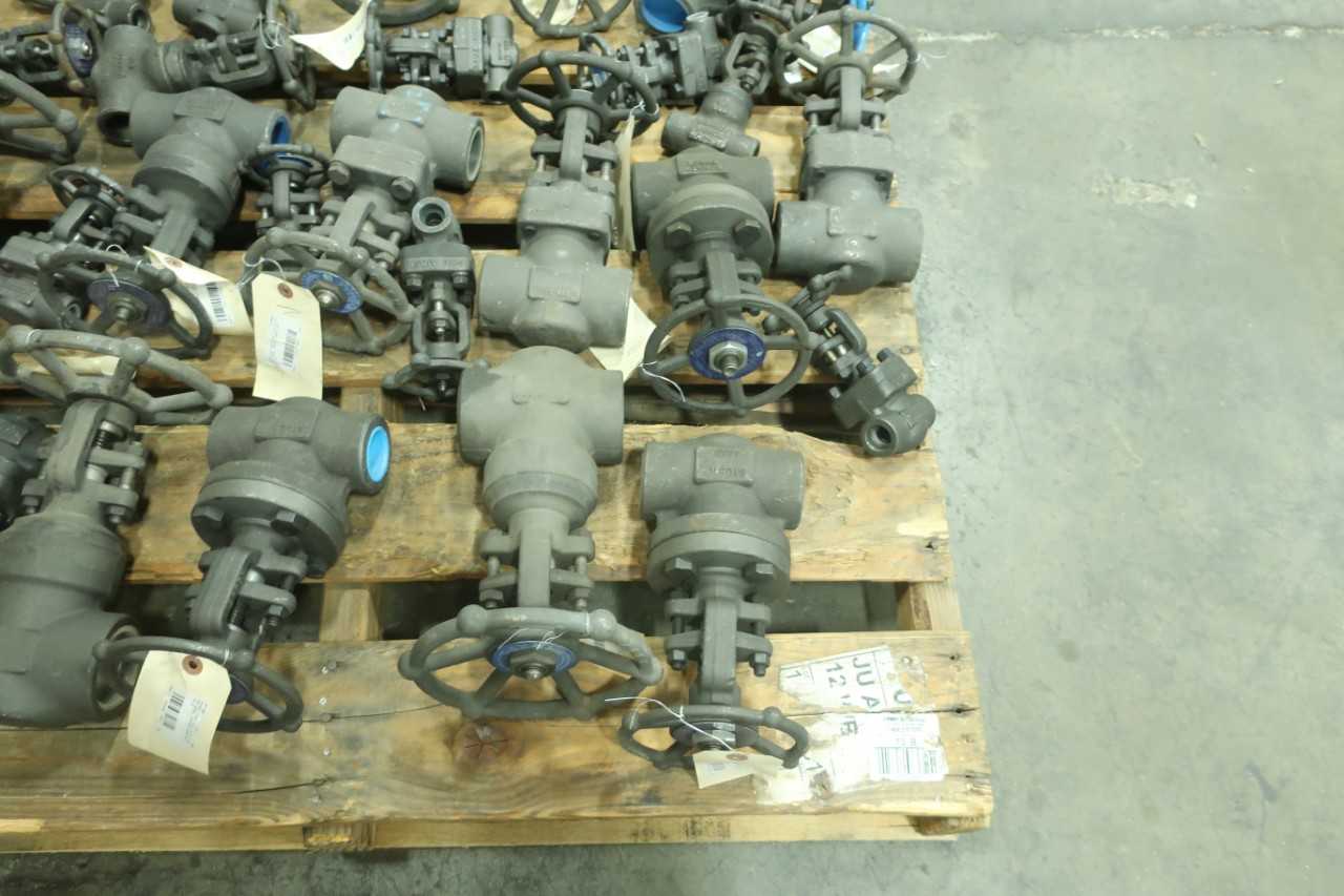 1 PALLET OF STEEL WEDGE GATE VALVES 1/2IN-2IN - MISCELLANEOUS