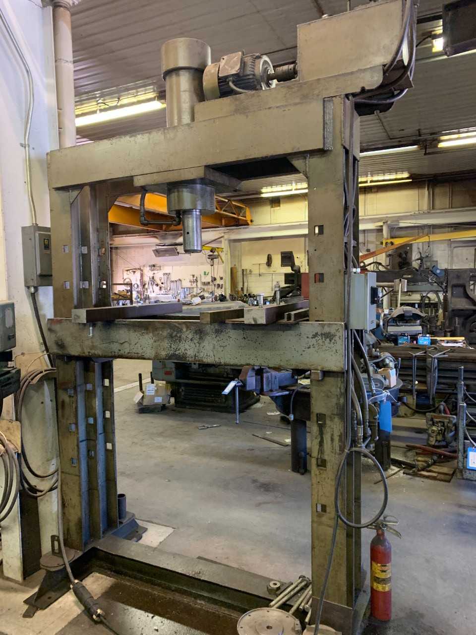 130 Ton Hydraulic H-Press - PRESSES