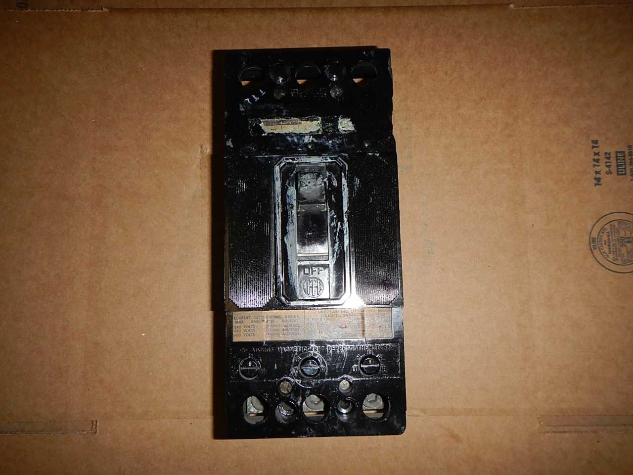 Lot of Two 125 Amp ITE Circuit Breakers - CIRCUIT BREAKERS