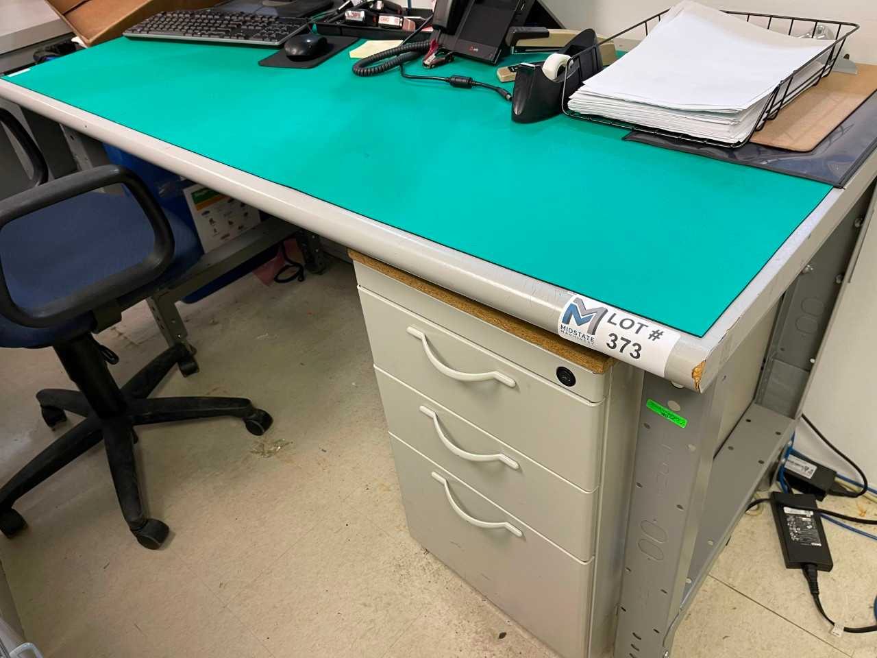 Desk without contents - PLANT & FACILITY