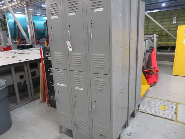 Lockers Approx. (24) in LOT - MISCELLANEOUS