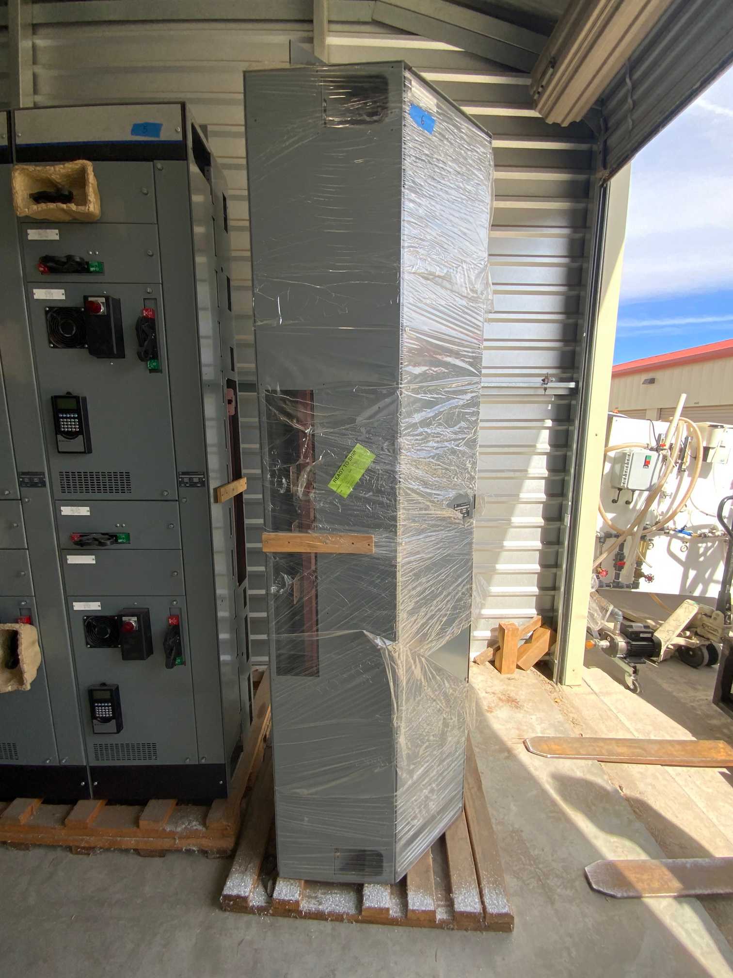 New 2022 Allen-Bradley Motor Control Cabinet Centerline 2100 (#6) - AUTOMATION & CONTROLS