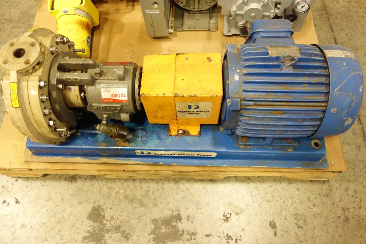 1 PALLET OF ASSORTED PUMPS - PUMPS