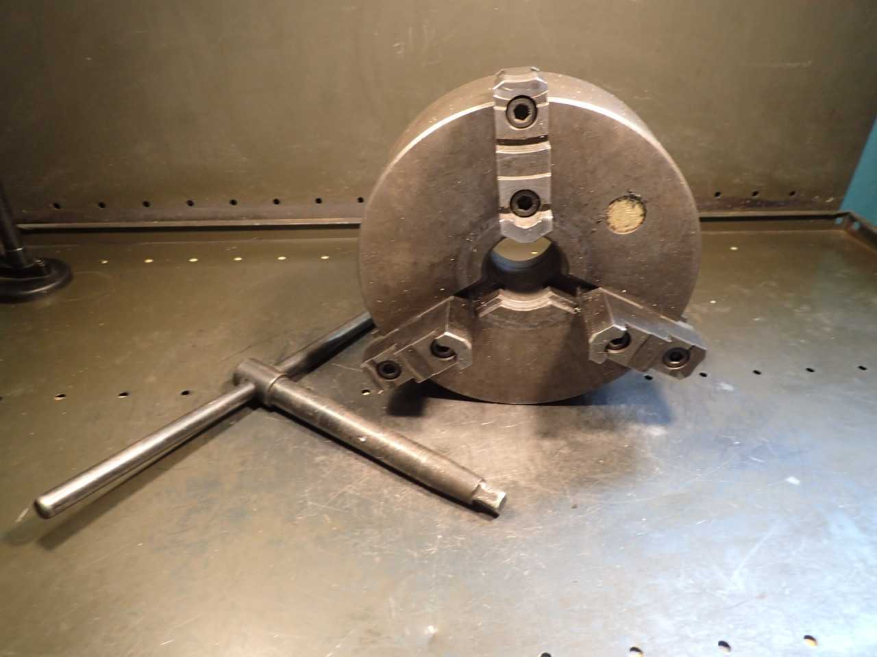 Buck 10" 3-Jaw Lathe Chuck: Synchronous Scroll 2-1/4" Thru Hole, Plain Back, USA - HOLEMAKING TOOLS