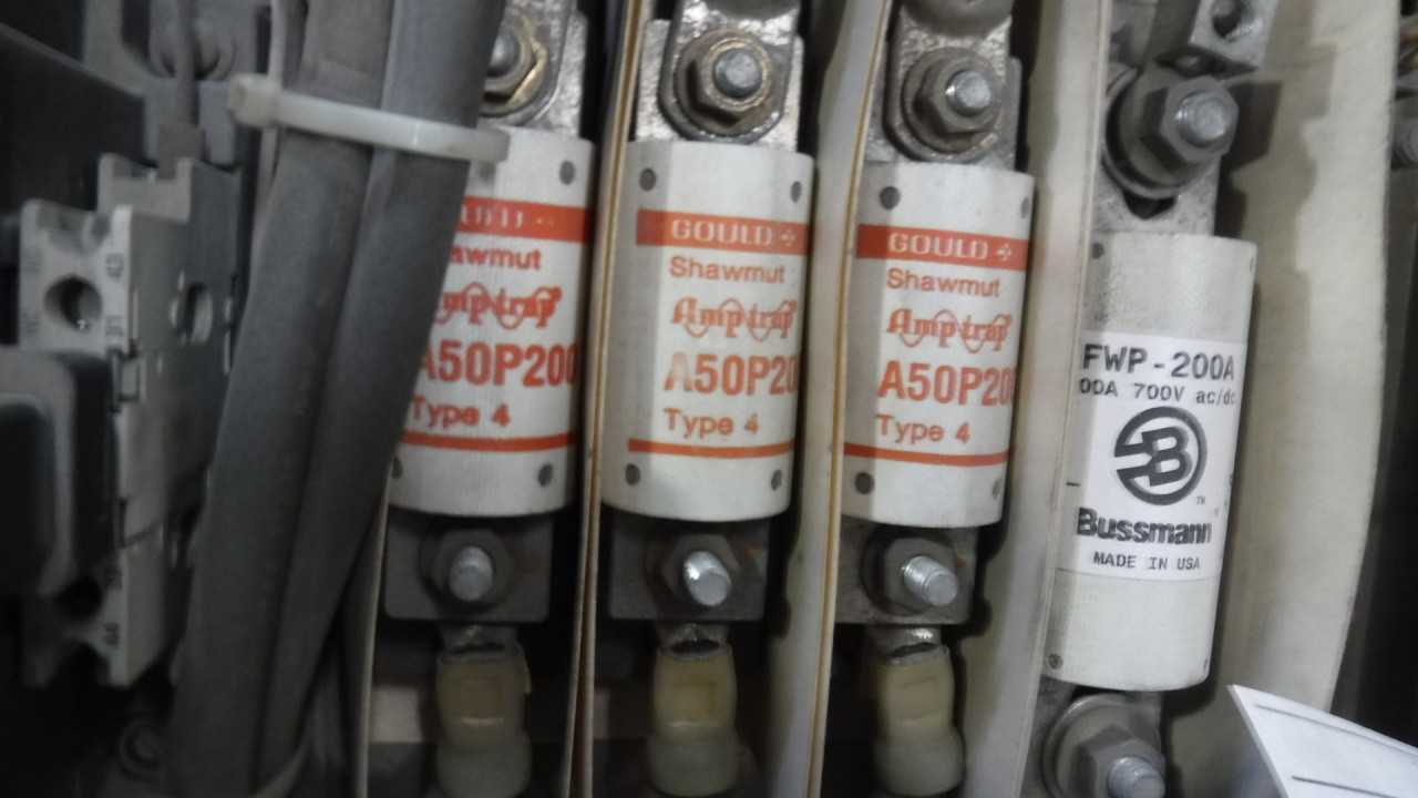 Two 50 HP 600 VAC Siemens DC Drives - MOTOR DRIVES