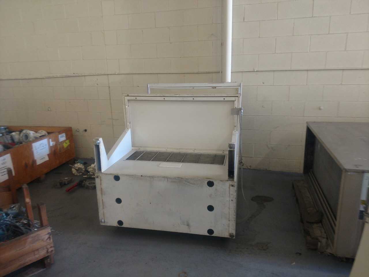 Farr Laminar Flow Clean bench - LAB & SCIENTIFIC