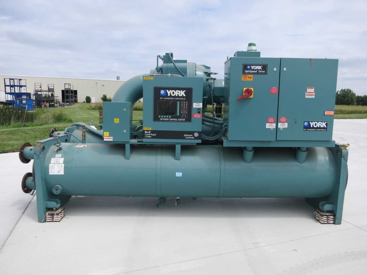 YORK MAX-E CENTRIFUGAL CHILLER MODEL# YKACA5Q3-CHG - TEMPERATURE CONTROL COMPONENTS