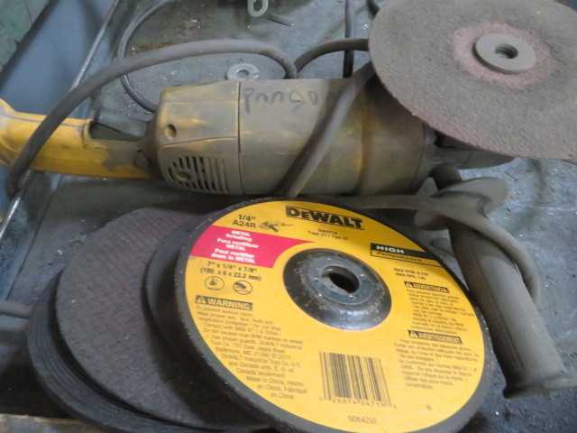 DeWalt Grinder/Buffer - MISCELLANEOUS