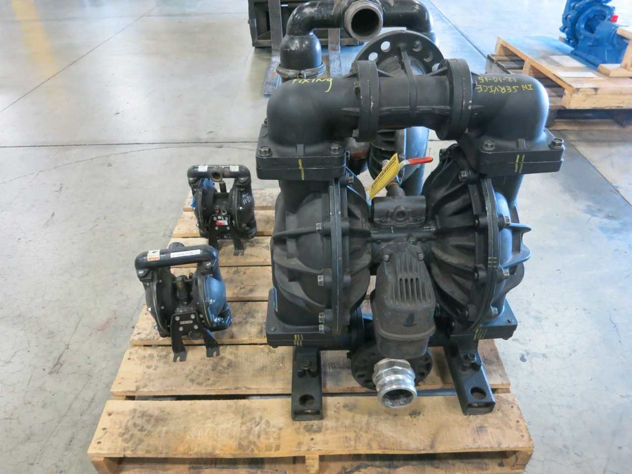 LOT OF 4 ASSORTED DIAPHRAGM PUMP - DIAPHRAGM PUMP