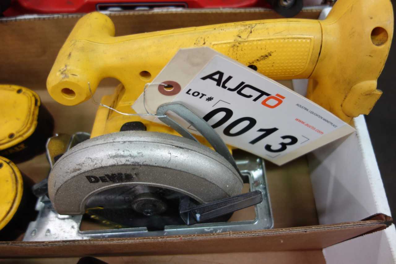 DEWALT DW936 5-3/8IN CORDLESS TRIM SAW - ELECTRIC POWER TOOLS
