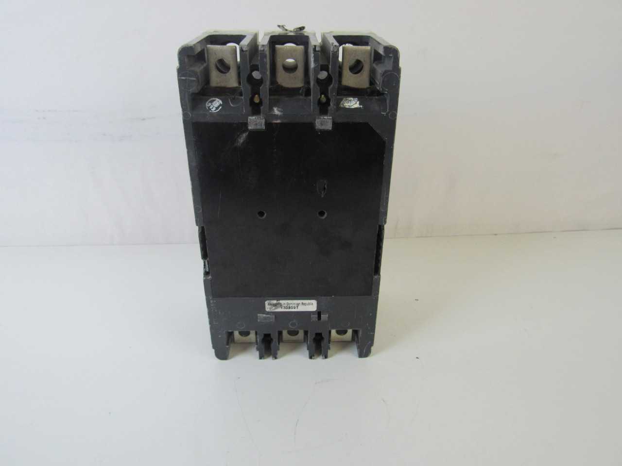 Quantity of 1x HKD3400F 3P 400A 600VAC Molded Case Circuit Breakers - CIRCUIT BREAKERS